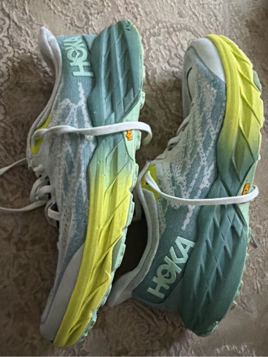 Hoka Shoes - Hoka Speedgoat Trail Running women sz 10